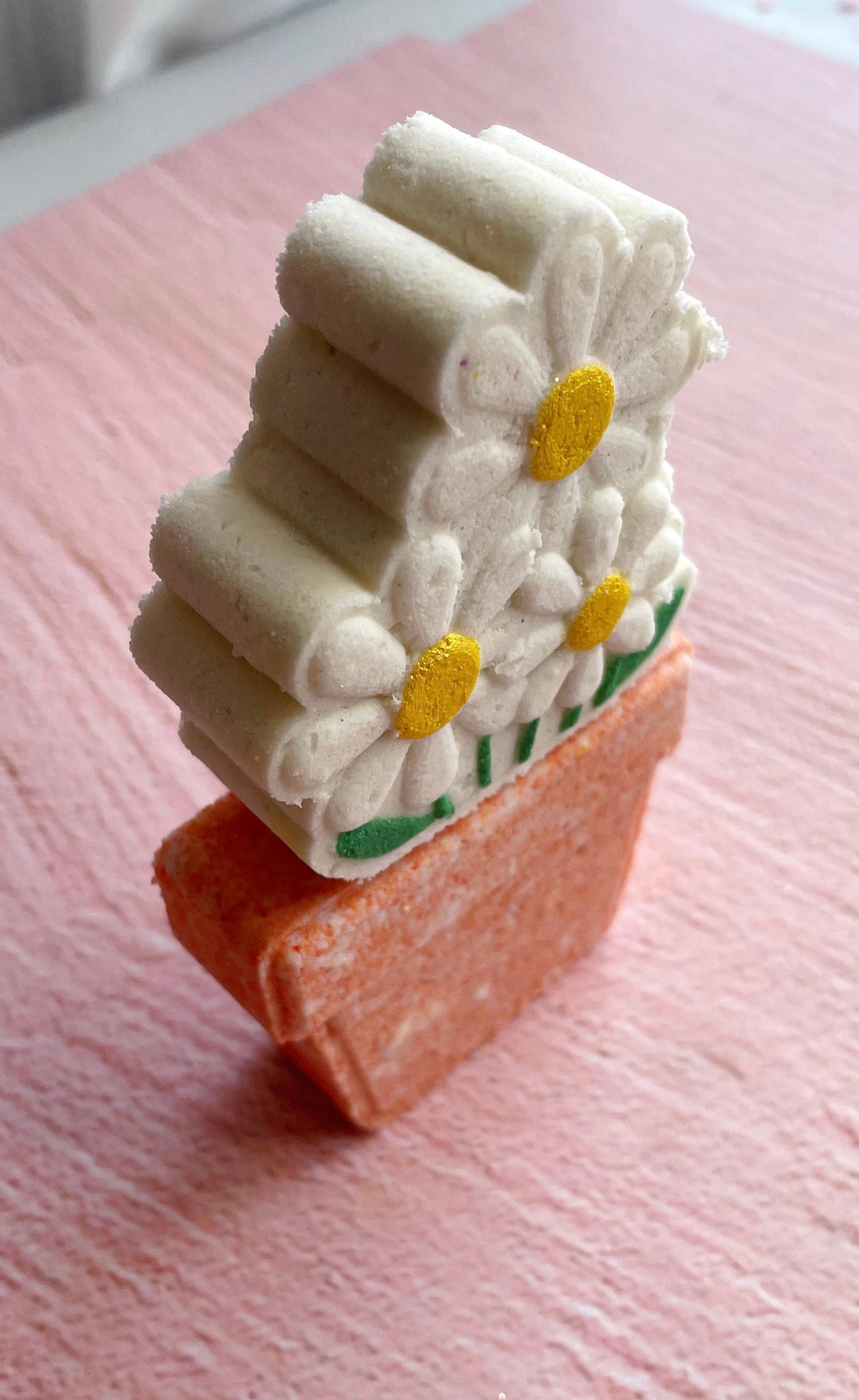 Pot of Daisies Bath Bomb